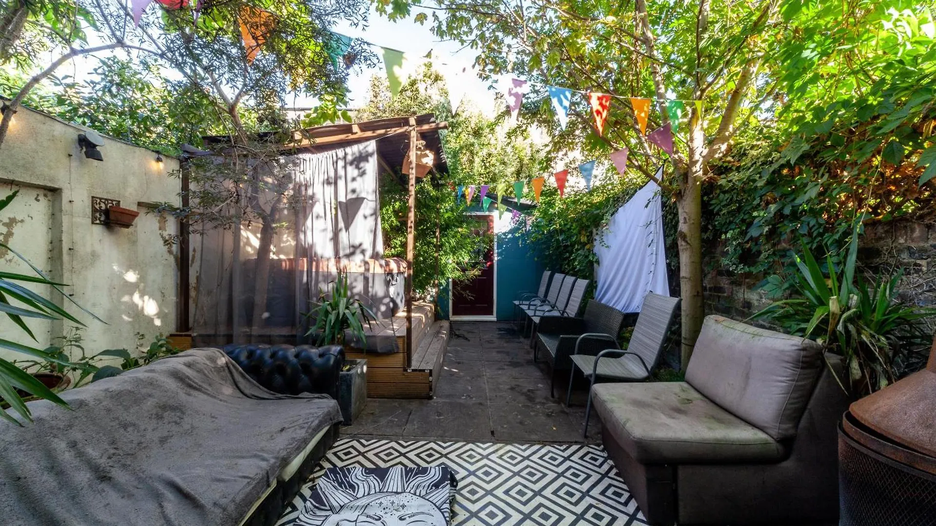 Double Room W/Projector & Garden Hot Tub London Rum i privatbostad
